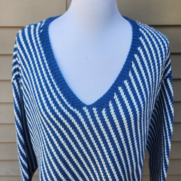 Dr. Bloom Diagonal Striped Sweater Blue White V-Neck Cotton Blend - Picture 4 of 12
